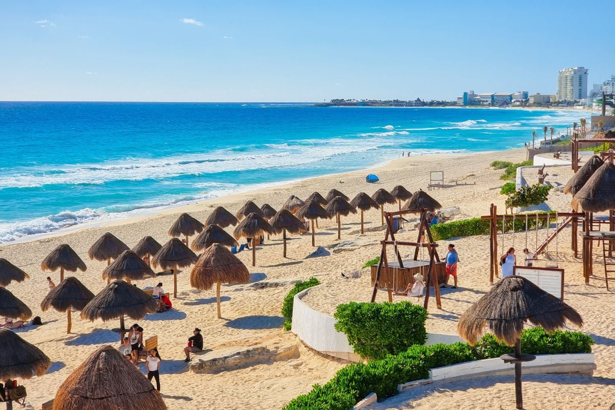 Dolphin Beach, Cancun on beautiful day